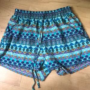 Tribal printed shorts